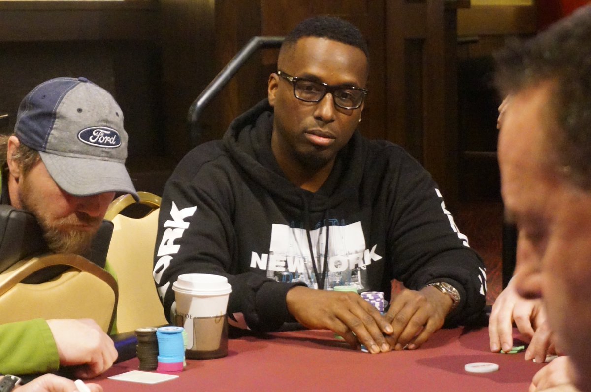 17 players survive Flight A of the <a href="/HorseshoeIowa/">Horseshoe Casino</a> Main Event including chip leader <a href="/PiperGotPaid/">Nick Burris</a>, <a href="/mauricehawkins/">EatingOnAllStages</a> and <a href="/monuwwarah/">Mo Nuwwarah</a>.

Flight A recap: wsop.com/tournaments/up…