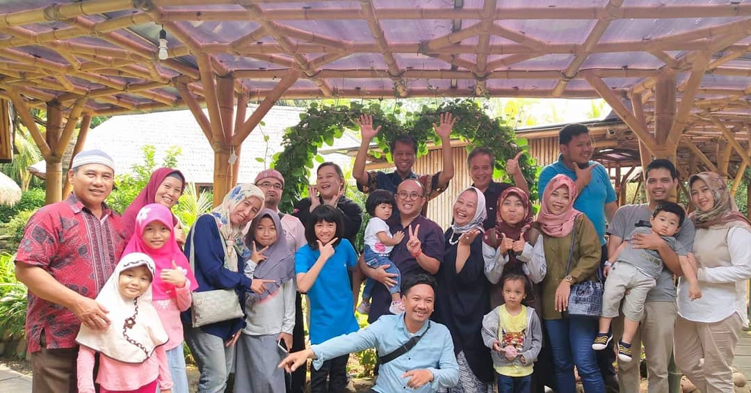 lembagabahasaup's tweet photo. Before we go our separate ways #pbup #UniversitasPancasila https://t.co/69UsnR2ny1