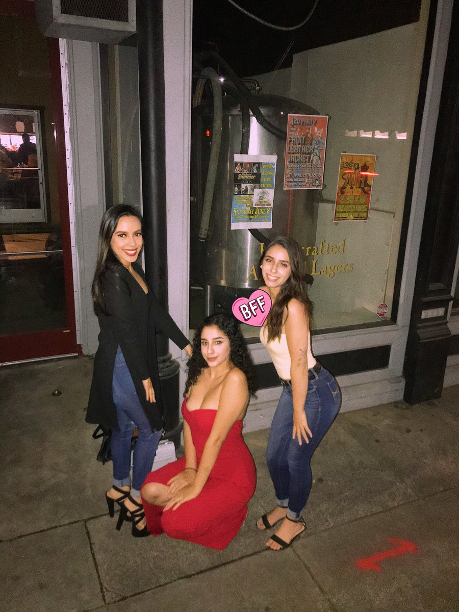 anaaa16_'s tweet image. my main bitches 💕 i love you guys. #missingone @yagirlez @goofygoober707