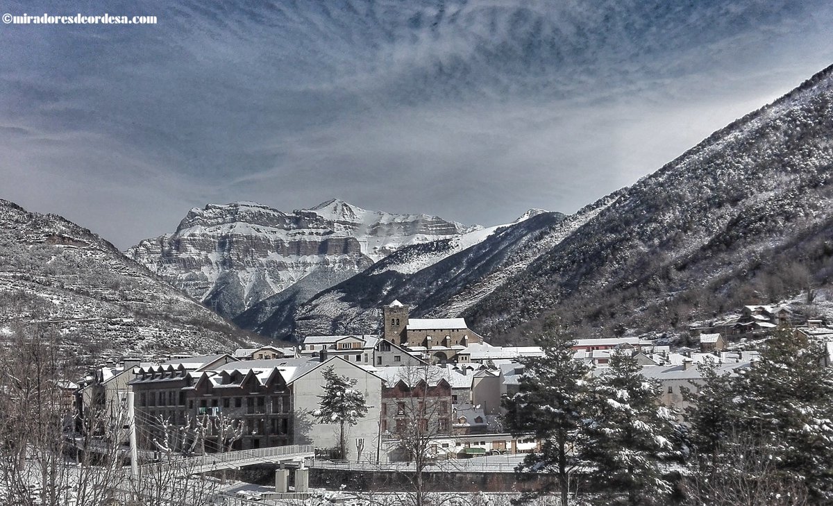 RutasOrdesa's tweet photo. Amaneció con #nieve en #Broto 
❄️🌨️☃️⛄️ https://t.co/p775XlPH2F