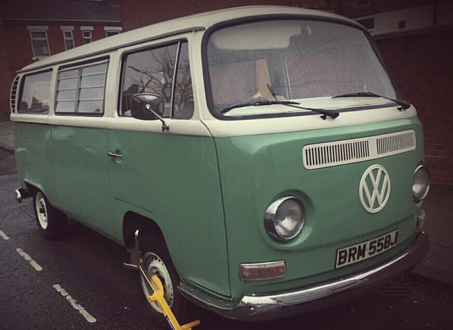 ShakeBatterRoll's tweet photo. Sorry we've been quiet for a while...been working on this little beauty! Meet Betty Brum <3 #VW #VWCampervan #VWBus #VintageVW https://t.co/N7d3V81N0g