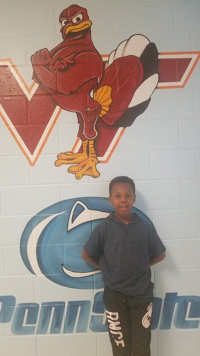 KarolaScarce's tweet image. Helping dreams become reality....that's why I do what I do! Never too early for setting goals. Love my kids! #TimberwolvesRock #Springtwitterchallenge @AndrewBuchheit