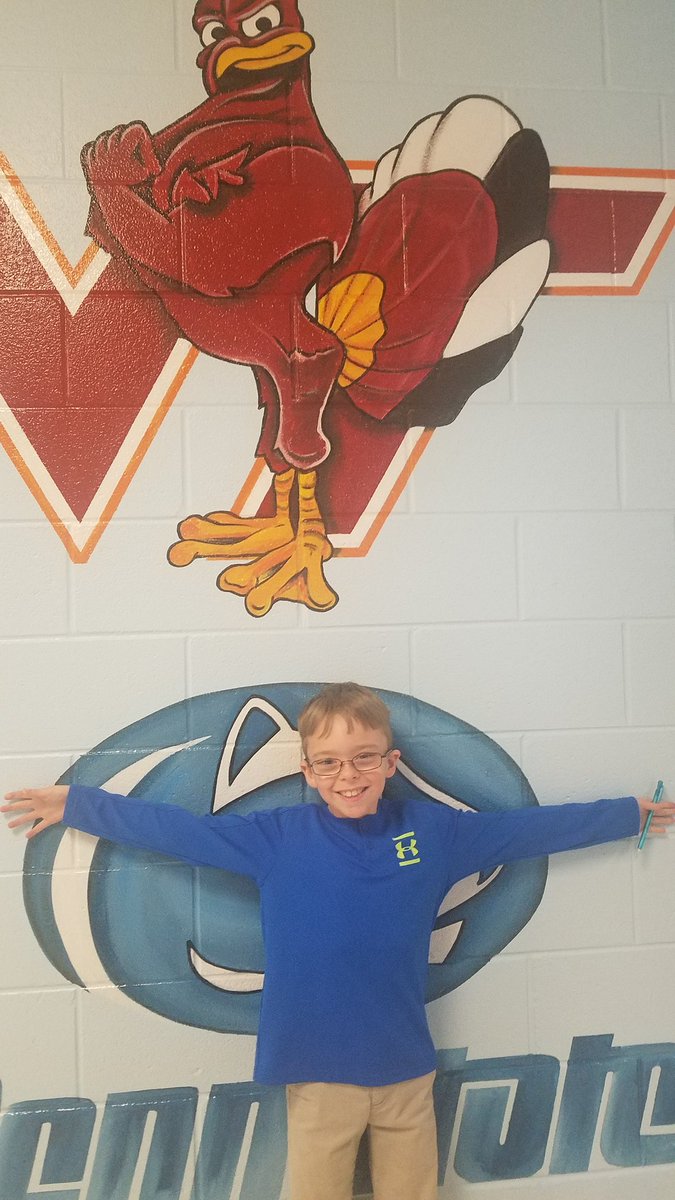 KarolaScarce's tweet image. Helping dreams become reality....that's why I do what I do! Never too early for setting goals. Love my kids! #TimberwolvesRock #Springtwitterchallenge @AndrewBuchheit