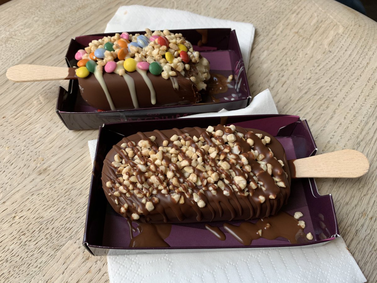 karlmckeever's tweet photo. This was fun. @MagnumIceCream #Florence Create your own customisable, personalised Magum ice cream bar. #MoreNuts https://t.co/ZN7yiH9fn4