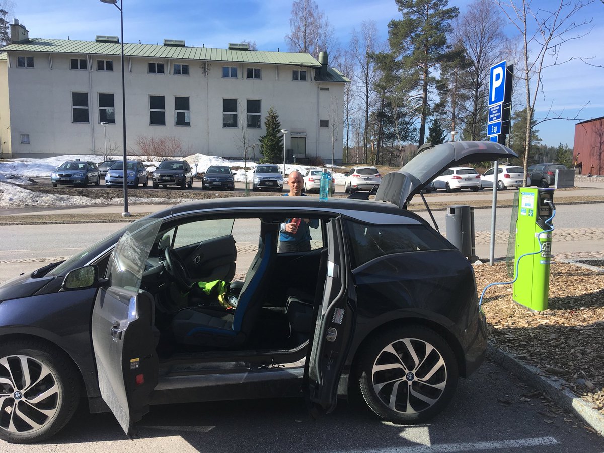 Got paid to go running this morning in the National Park, thanks ⁦⁦to Haltia! ⁩ #freecharging #emobilty ⁦<a href="/ForChargeDrive/">Fortum Charge & Drive</a>⁩