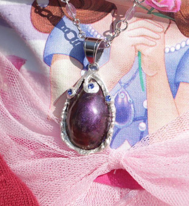 アバローのペンダントのtwitterイラスト検索結果 古い順