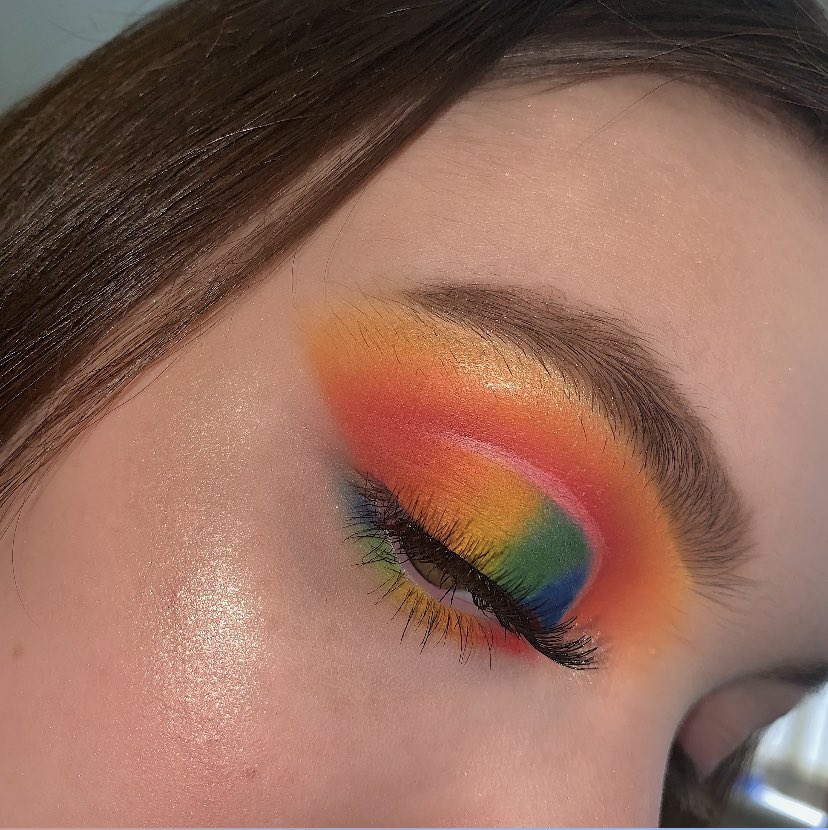 cml_makeup_'s tweet photo. 🌈Recreation of @naancy_bella_ look, her work is amazing!🌈
#makeuplover #makeuplooks #makeupjunkie #makeupobsessed #colourfullook #beauty #rainbow #jamescharlespalette #jeffreestar #jsc #abhbrows #jamescharles #morphebabe #underatedmuas #undiscoveredmuas #ABHPRsearch https://t.co/z0fQvon8Zv