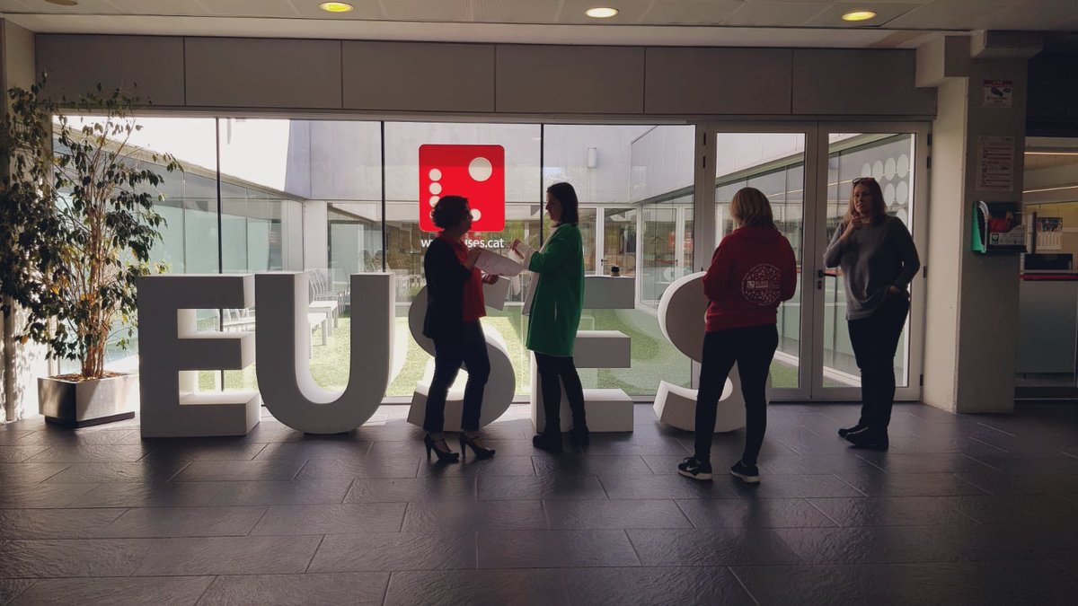 EUSES_Oficial's tweet photo. Gràcies a tots els que heu assistit en la Jornada de Portes Obertes d'avui per informar-vos dels nostres graus i cicles formatius del @CentreGarbi. Us recordem que hi haurà una nova JPO el 18 de maig. Us hi esperem! #eusescafe #eusesfisio #campussalt https://t.co/nBZGlfVdez