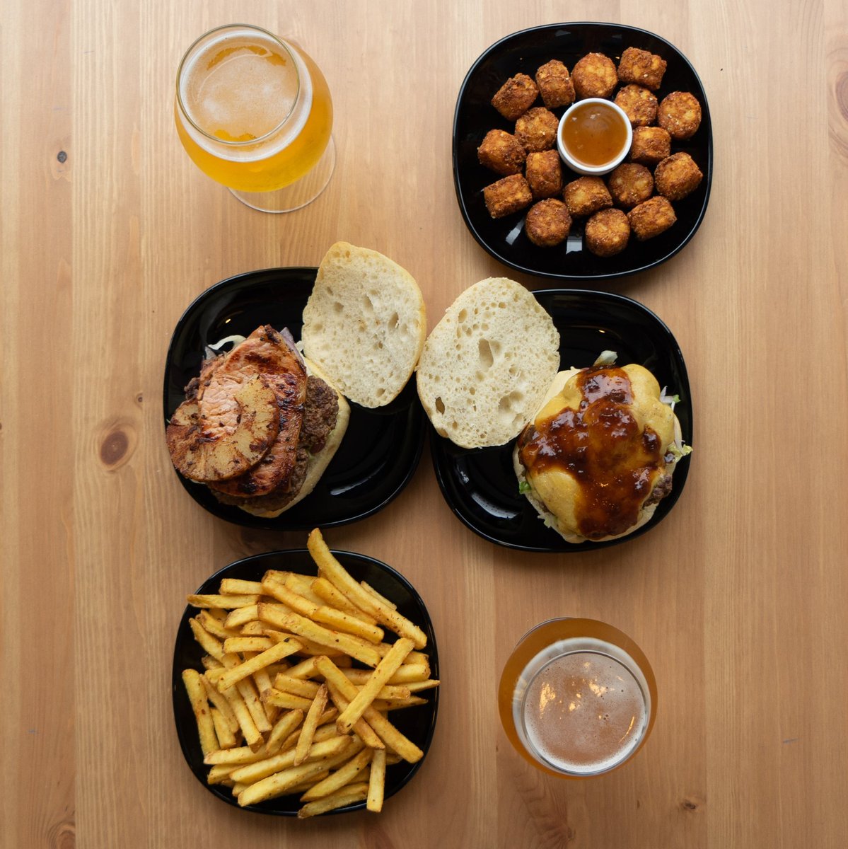 We are open all day until 10pm tonight... Why not pop in for a spot of lunch, followed by a walk a spring walk through the gorgeous Victoria Park?
#Cardiff #canton #Victoriapark