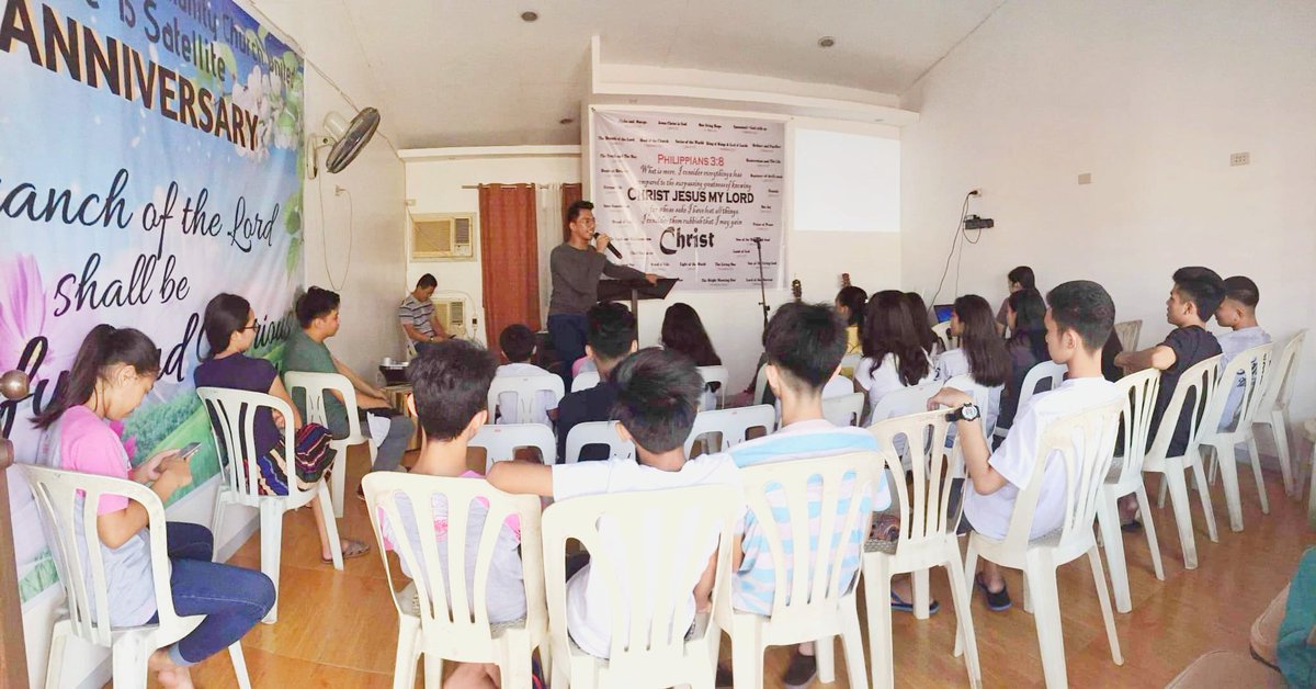 baronkyle21's tweet photo. You do it again Lord for the 3rd time.💙🔥
#NV15(GUEST SPEAKER)
Glory to God alone!
" UNG HALAGA MO NA SA LORD WALA SA TAO KAYA NABUBULAG TAYO SA HALAGA NATIN KASE NAKABASE LANG SA TEMPORARYONG TAO SA MUNDO" https://t.co/aQ5VP3KgYt