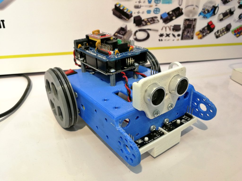 pau_nin's tweet photo. Més fotos de la #RoboTAC #mClon #crcbit https://t.co/47uzvgsEXM https://t.co/j0WuhsvF7C