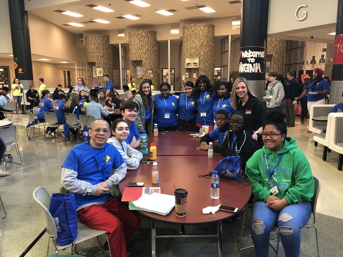 GRHS_Stallions's tweet photo. The Green Run Stallions are ready for day 2 @vhslslc2019 #VHSLSLC2019 ππ https://t.co/kjq8w2IRbX