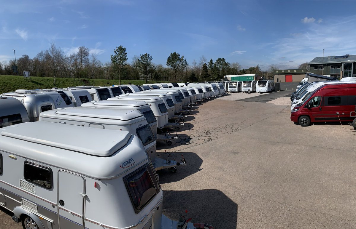 Glorious weather here in Tebay today! Time to get out and explore 😎 @HymerEribaUK <a href="/_Elddis_/">Xplore, Elddis & Buccaneer</a> <a href="/elddis/">mark siddle</a> #eriba #eribatouring #hymercar #buccaneer #caravan #motorhome #caravanlife #xplore