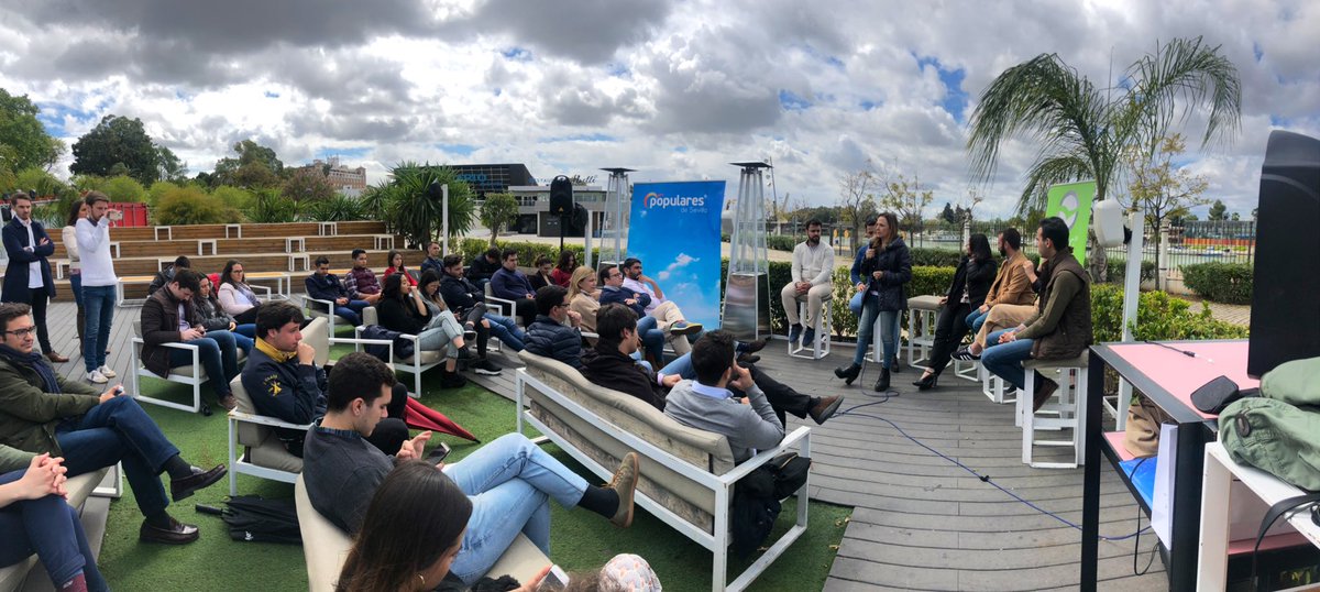 Los jóvenes de <a href="/nnggsevilla/">NNGG de Sevilla 🇪🇸</a> no son solo el futuro, sino que son el presente de esta gran ciudad. Desde el <a href="/Congreso_Es/">Congreso</a> voy a trabajar para que todos tengan más y mejores oportunidades, sin tener que salir fuera de esta gran ciudad en busca de un mejor futuro. 🇪🇸