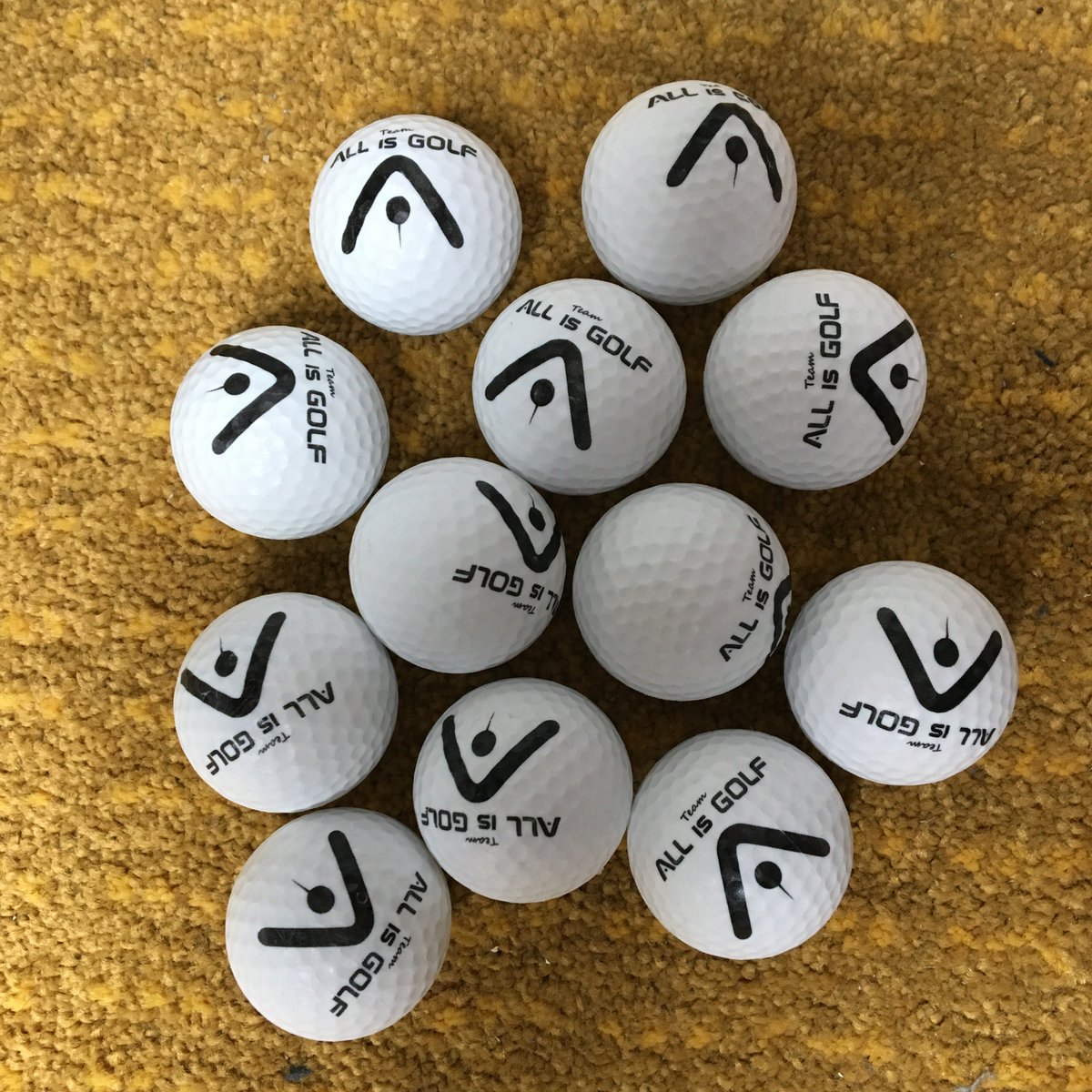 OffGolfShop's tweet photo. Aujourd'hui nos balles vont se balader dans les rues de @villedetours pour la 2ème étape du Championnat de France de #StreetGolf organisé par #Allisgolf ! #Golf #UrbanGolf #golflife https://t.co/8zhZSHwJVz