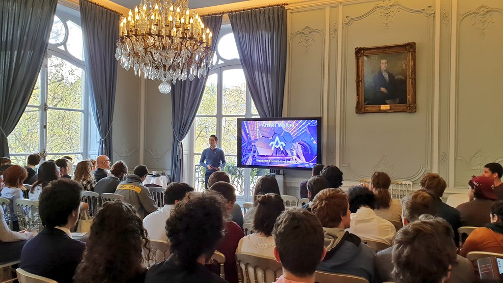 EmilieNaouri's tweet photo. En direct du week end formation industrie auprès des étudiants de l' @UEAM #PromoAM et #RelationsEntreprises de l'ecole @ArtsetMetiers_
😎Ravie d'avoir été invitée pr participer et rencontrer nos étudiants #GadzArts https://t.co/t4G7UPg1mO
