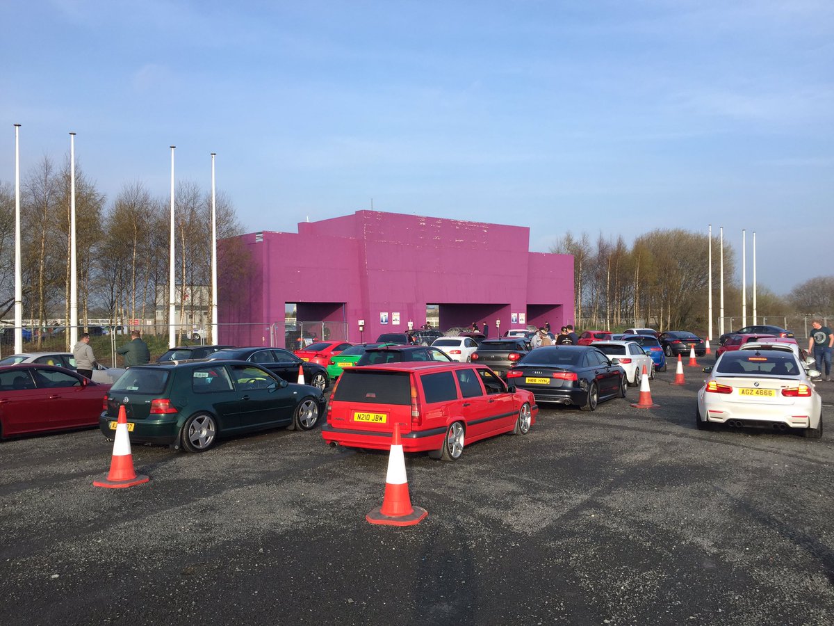 Dubshed is underway with our very busy car wash! Make sure to follow the right signs on your way in.

cleantec.biz

<a href="/GTINILTD/">GTINI</a> #Dubshed | #DubshedX | #DubshedPrep | #GTiNI | #Cleantec