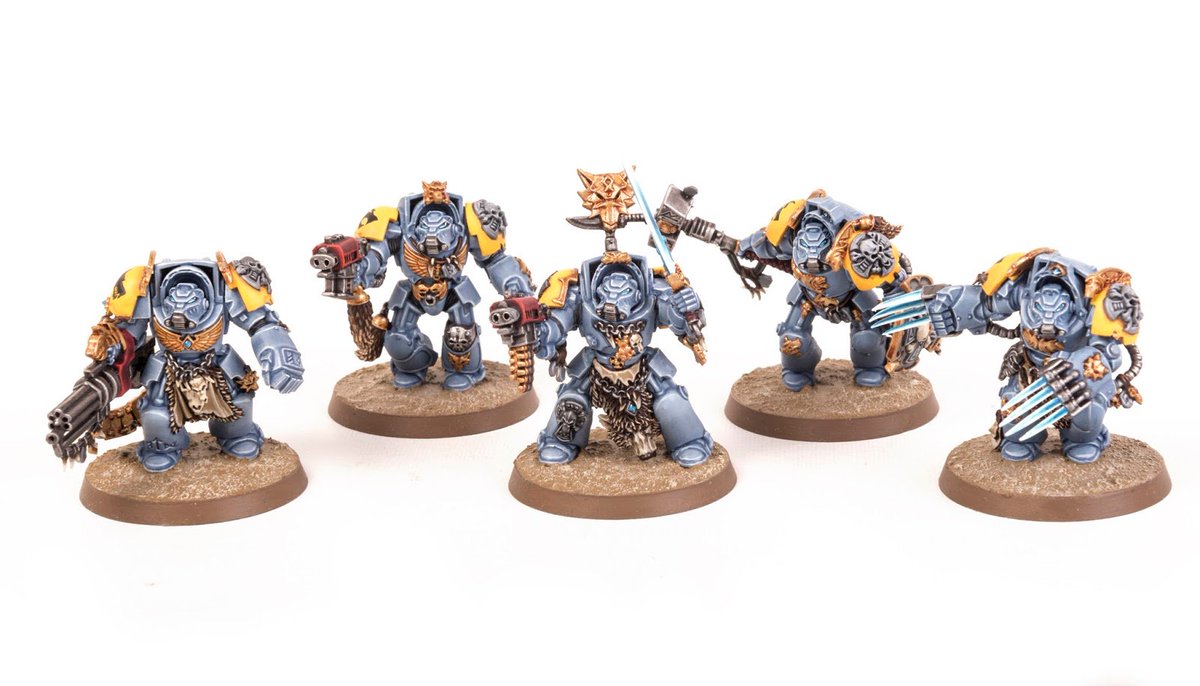 Garfytwit's tweet image. This was my #Spacemarine project that I was working on just before the #Primaris were launched. The new larger scale marines made me lose interest in this army and I ditched it. I love my new Dark Angel Primaris army but I do wish the Space Wolves would get some Primaris love.