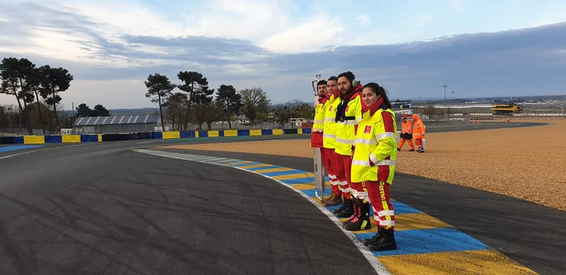 UnassSommoise's tweet photo. Une équipe se présente au Circuit Bugatti : Championnat de France de Superbike. Bon courage à nos équipiers et les participants !

#UNASS
#DPS
#VisMaVieDeSecouriste
#Superbike
#LeMans https://t.co/XTZh6uV9yD