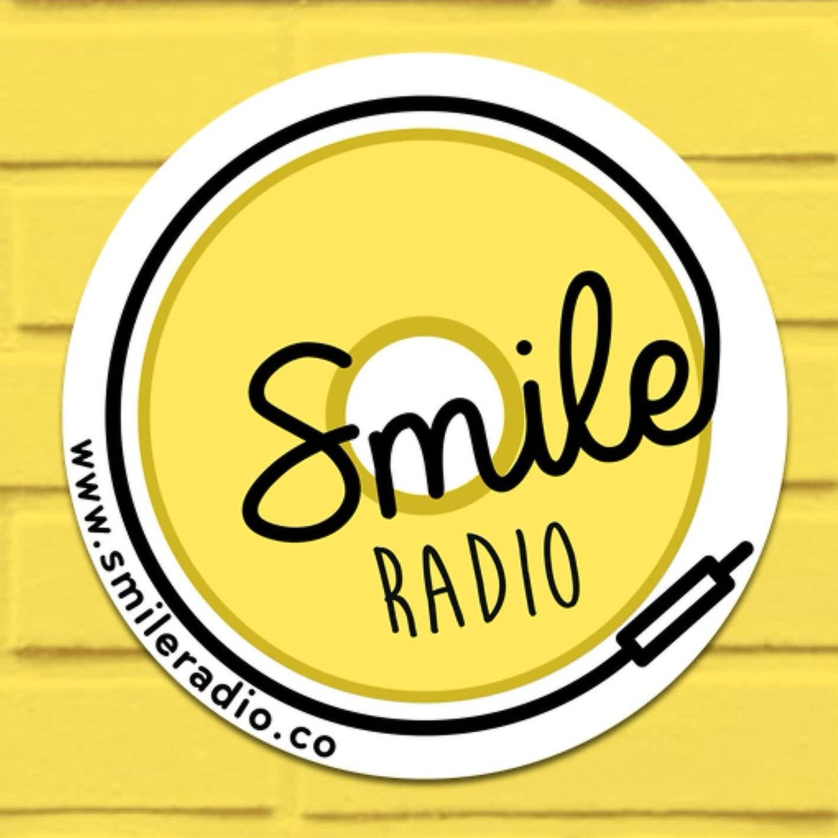 I'll be on <a href="/Smileradio3/">Smile Radio</a> in 15 minutes (9am - 10am GMT+1). Join me for some Saturday morning inspiration. #Radio #WomenInRadio #lifecoach #Positivity #mentalhealth