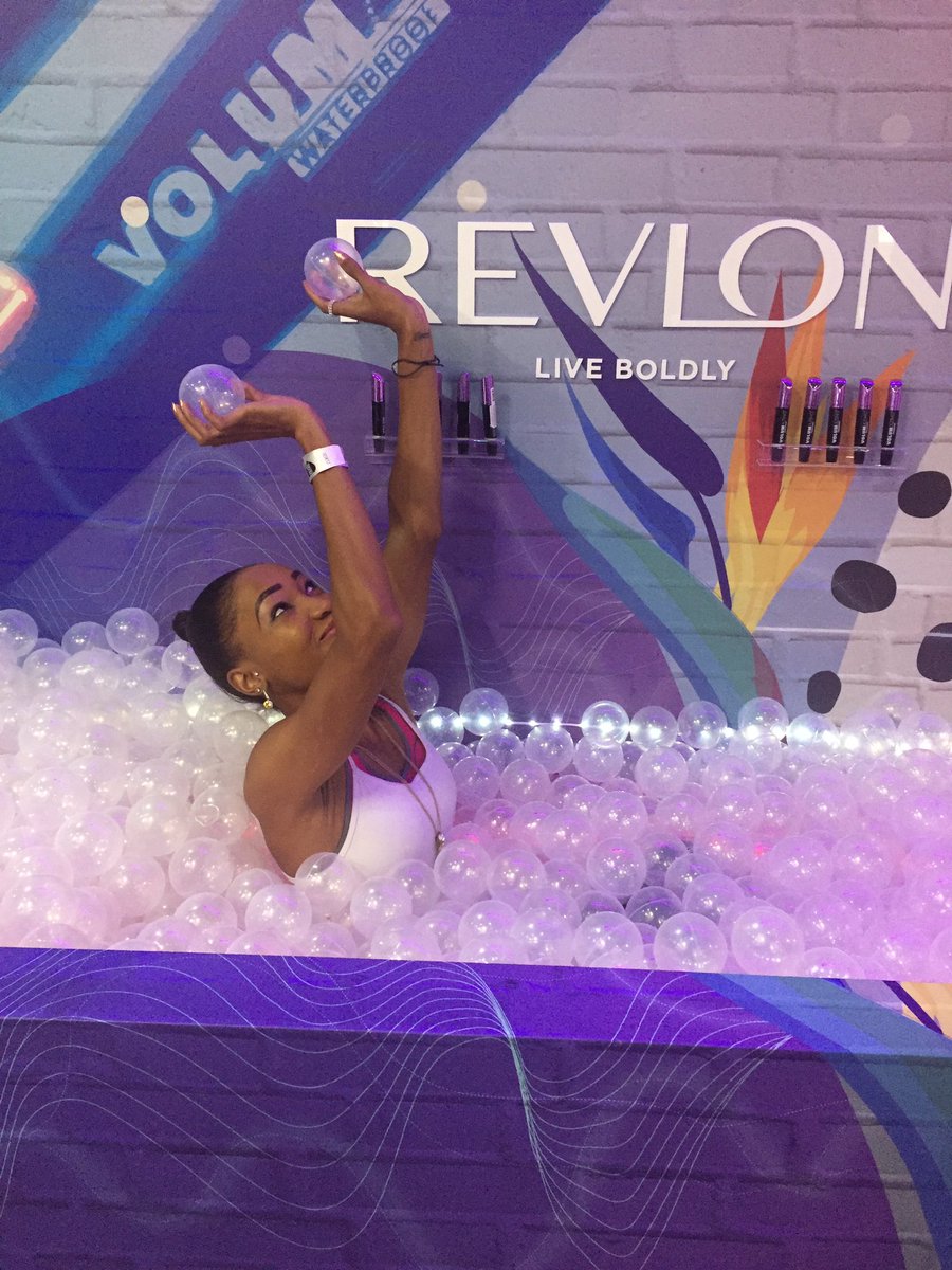 fitmrsallen's tweet image. @RevlonSA #liveboldlysa #humanizingbeauty #beautyrevolution #fun #happiness #beauty