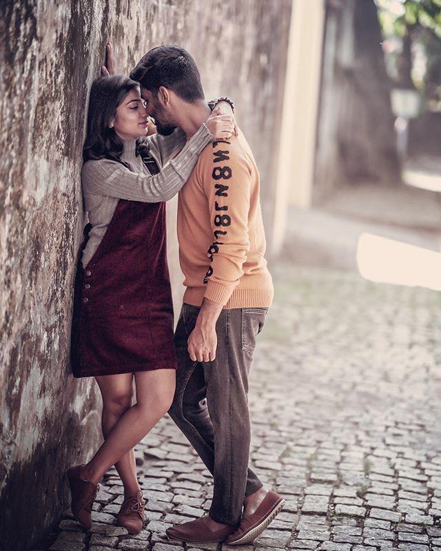 Lumiereindia's tweet photo. Nothing elaborate !!!
Simply beautiful moments !!!
#lumière #lumiereweddingcompany #photography #candidmoments #weddingplanning #lumierecouples #weddingphotography #indianwedding #weddinginspiration #weddingphotoinspiration #beautifulbride #destinationwe… https://t.co/G9KrNrYFVU https://t.co/f6EvbSzTMB