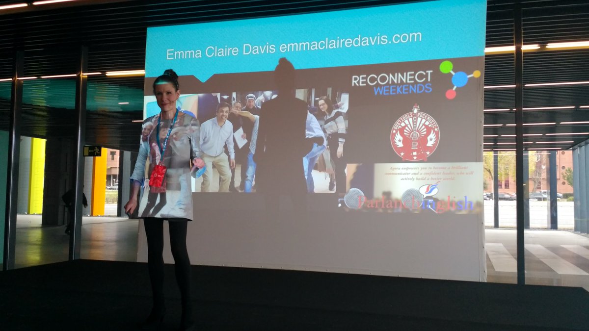 WordCampMad's tweet photo. Siéntelo o… ¡me abuuurro! @EmCDavis nos cuenta cómo aprovechar lo que sientes para conectar con el público, en track B. https://t.co/ADwzXZz40Q