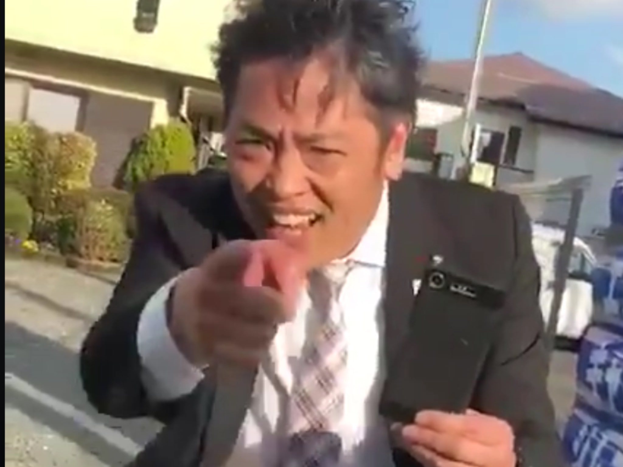 Dg Ltd 花見の季節は薬物でラリった変質者と遭遇する危険大なので Caution 高橋靖銘 高橋やすな