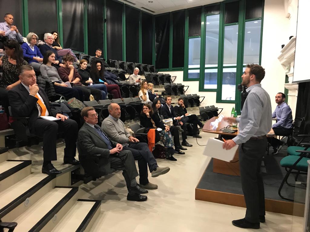 aigu_official's tweet photo. All'Auditorium Salone degli Incanti di #Trieste si parla di #Science4oceans nell'ambito di #UIYF19. Tra gli ospiti Giulio Magni, Edi Kraus, Maria Cristina Pedicchio, Pasquale Ricci, Francesca Santoro, Maurizio Spoto #UNESCOgiovani #unite4earth https://t.co/u0zHdIlA0G