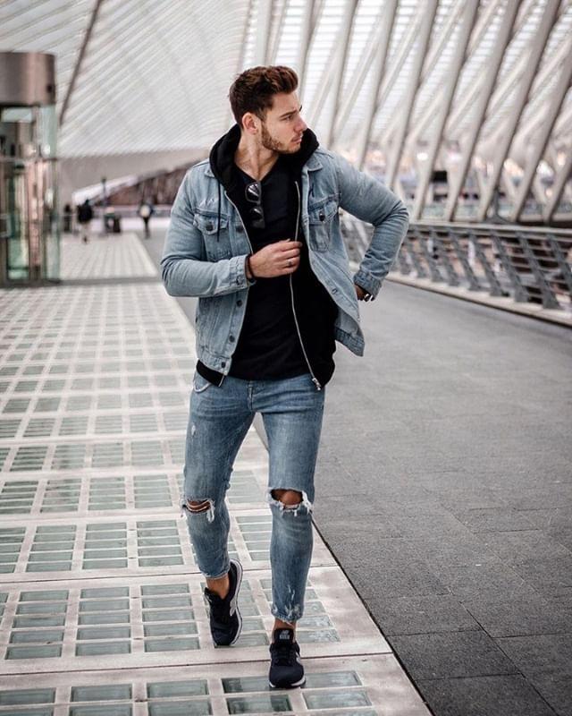 bm_amine94's tweet photo. When in doubt, wear denim 😎 .
.
By @valentinbruneau
.
.
.
.
.
.
.
#outfitstyle #bestofstyle #casualstyle #bestcasualoutfit #mensfashion #menhairstyle #menwithstreetwear #menwithstreetstyle #menswear #menscasualwear #menscasual #menscasualstyle #casualmenswear #bestofcasualou… https://t.co/QKKMDW1miB