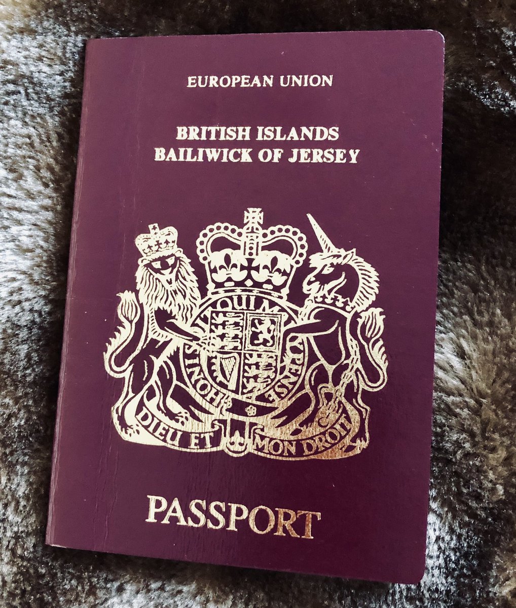 TheOnlyGuru's tweet photo. Why do #jerseyci passports have #EuropeanUnion on them?
Will this be changing @Ian_Gorst @christianrmay?
#ReadyBrex
https://t.co/t3mq1eXrtQ https://t.co/QfNkEiJsIp