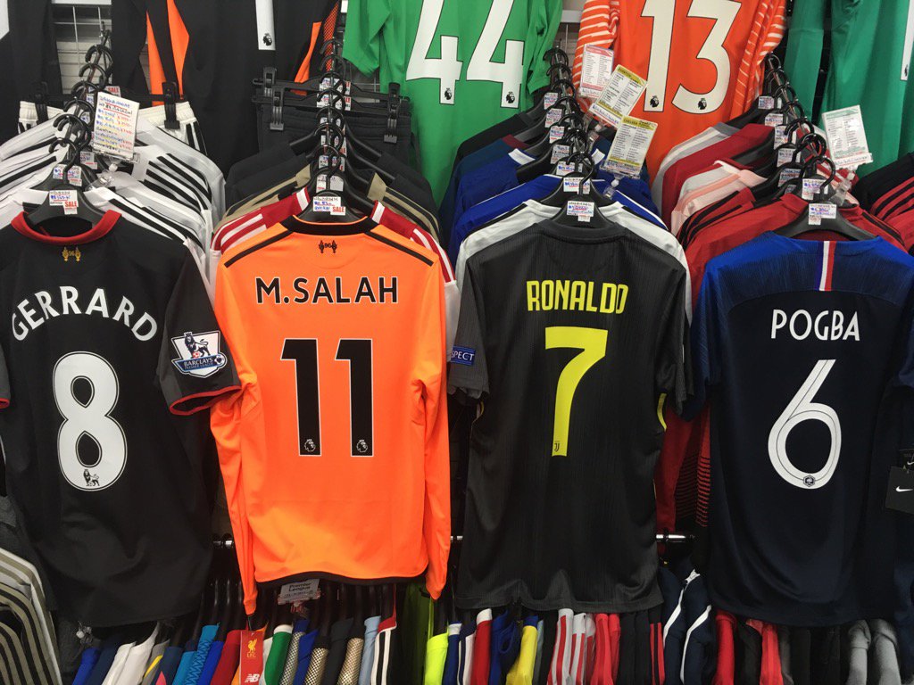 サッカーショップfcfa 実店舗open 営業時間 11時 18時 公式サイトopen Twitterissa レアユニフォーム入荷 ジェラード 14 15 3rd リバプール サラー 17 18 3rd 選手用 長袖 リヴァプール ロナウド 18 19 3rd チャンピオンズリーグ