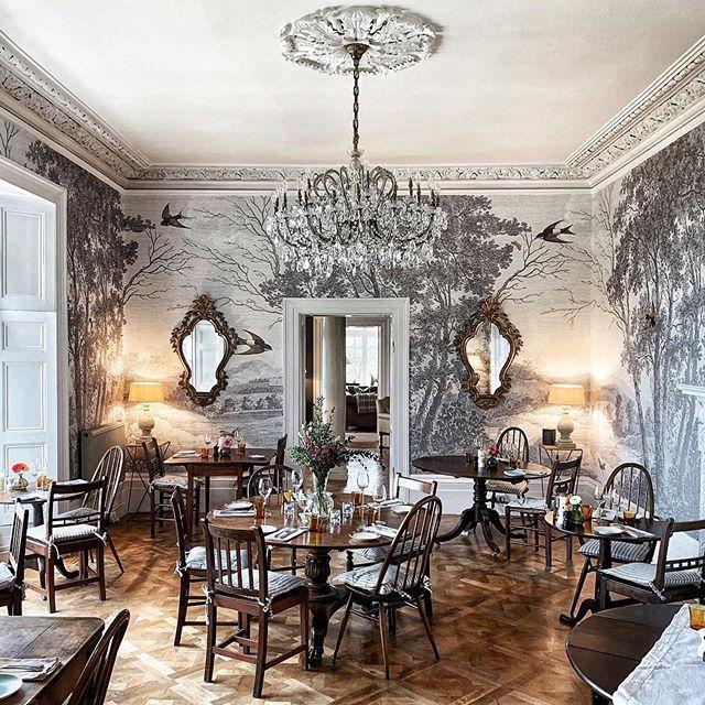 magnolia_walls's tweet photo. Dreaming of spending my weekend at the @penallyabbeyhotel @rhosynrestaurant staring at the four walls adorned with a bespoke Zephyr wall mural. . 📷 @aubade_creative
.
.
.
.
#penallyabbey #visitpembrokeshire #thespacesilike #hotelphotographer #wallmur… https://t.co/ly5dauaSJW https://t.co/WYFRTvN2Yc