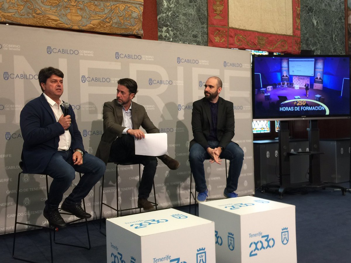 TLPTenerife's tweet photo. El consejero del área @tenerife2030, @agmarichal celebra la formación de nuevos profesionales a través de eventos como #TLP2019 “nos posiciona a nivel nacional” 📍Y remarca las acciones formativas a través de #TLPInnova y #TLPKids https://t.co/VNt9gyN4Vz