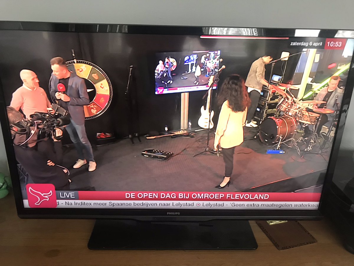 Open dag bij <a href="/OmroepFlevoland/">Omroep Flevoland</a>! Je bent nog welkom tot 16:00 uur vandaag. Mocht dat niet lukken, kan je ook via radio, tv en internet meekijken- en luisteren!