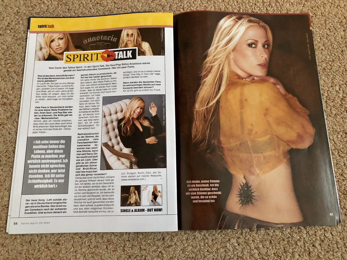 Staciia_Ana's tweet photo. Love adding to my collection @AnastaciaMusic 😘♥️ https://t.co/A93bXkwQBm