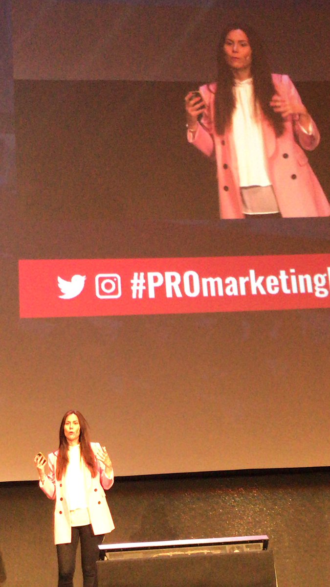 SandraBGuimer's tweet photo. Supermetrics nos salva la vida 😅. Podemos aunar todos los datos en nuestro #DataStudio 👏👏👏 @eva_santibanez #PROMarketingDAY @aulaCM https://t.co/tqJSKj8l6i