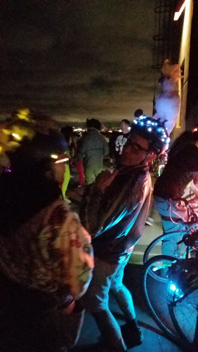 AbramClark's tweet photo. :) #bikeParty #SFBikeParty @SFBikeParty https://t.co/3l7vzgMgWQ