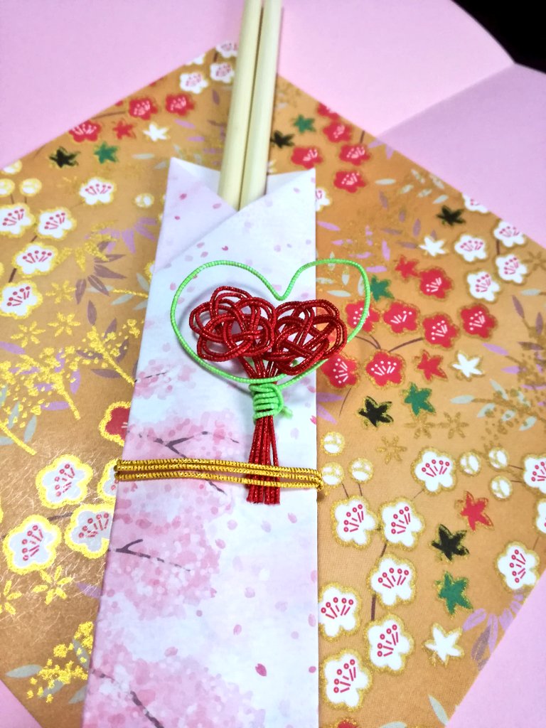 Nick27636696's tweet photo. #ハンドメイド好きな人と繋がりたい #ハンドメイド好きさんと繋がりたい #水引 #箸ケース #お箸 #chopsticks #handmade
普段の食卓を可愛く♥️ https://t.co/BiTun9Tpxr