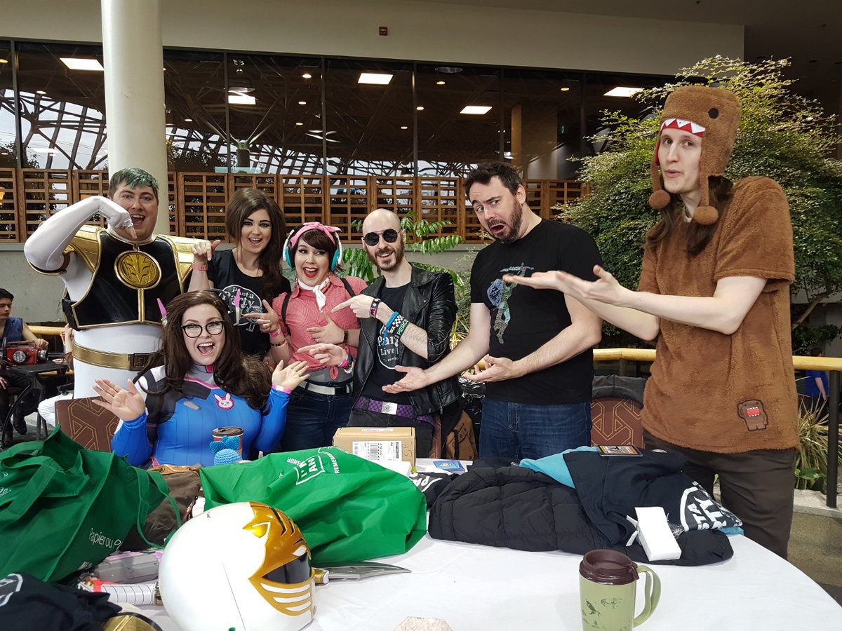MissQuerade's tweet photo. This is most of the pasta people at Sci-fi on the Rock last weekend #sfotr13 #pastaparty24 https://t.co/o7otBbJ388