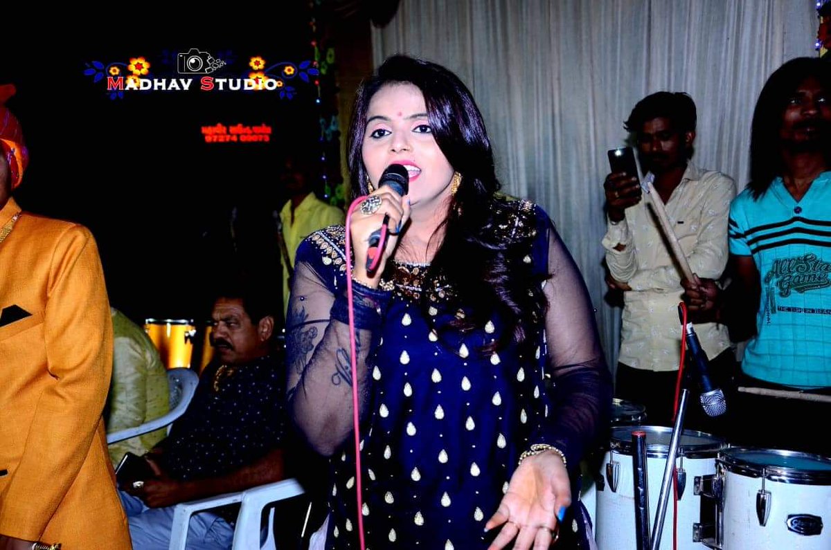 KajalMaheriya's tweet photo. Live Marriage Function ......
LIVE :- https://t.co/EDX5iffXeL
LIVE :- https://t.co/WtLR9ZVMxC
#KajalMaheriyaOfficial #KMDIGITAL #live #LiveTecast Dinesh Chaudhari #BabaModhera https://t.co/I8wch2B3ZN