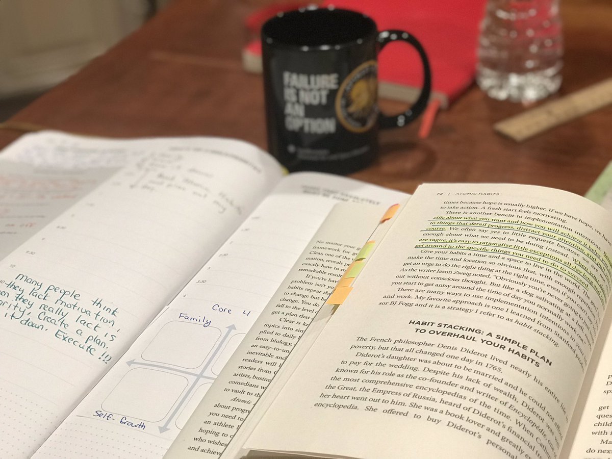MrColli1's tweet photo. #Quiet_Reading_Time
#Slow_it_down_Saturdays
#Self_growth_and_improvement
#AlwaysMovingForward
#Always_Grinding
Many people think they lack motivation, when they really lack clarity. Create a plan...write it down. Execute ...
Enjoy the day everyone ☀️😊☀️ https://t.co/Ke03TrIrhs