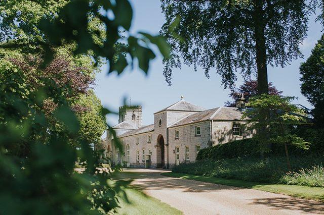 OrangerySettrin's tweet photo. Memories of May last year...with this years weddings fast approaching, we are looking forward to working with all our couples over the coming months...#weddingvenue #exclusivewedding #yorkshirewedding #maywedding with photography by @lauracalderwood https://t.co/WxLTQ18TxO https://t.co/TTbVgewFlk