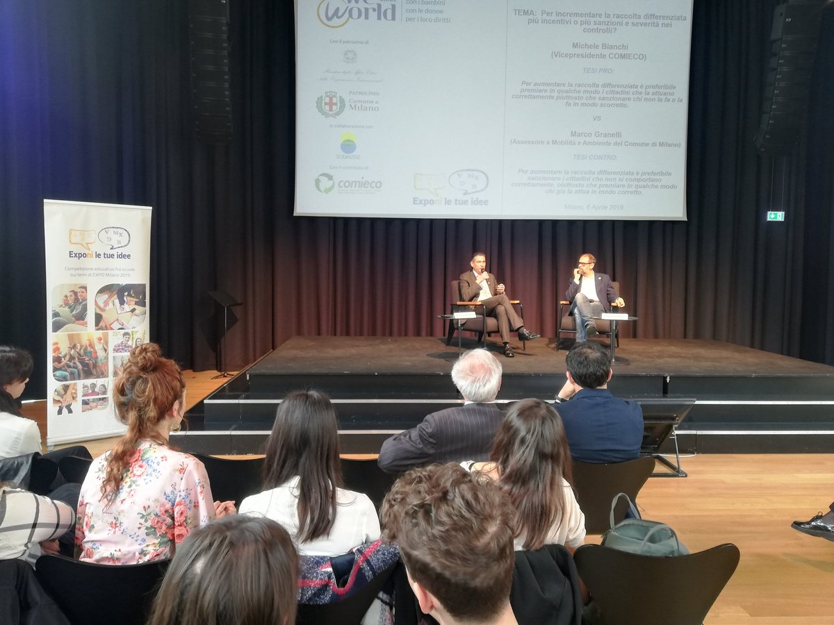 stefanopiziali's tweet photo. #EXPONI ora dibattito magistrale tra Michele Bianchi @comieco e @MarcoGranelliMI @ComuneMI su per aumentare raccolta differenziata e sostenibilità pi�� premialita per i cittadini o più sanzioni? https://t.co/pTxX2oXhgp