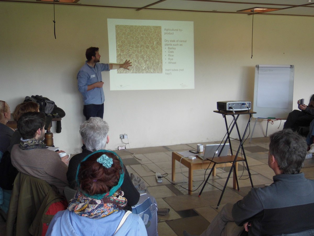 Bales arrived. Hazel stakes arrived. Lots of great people. Weather's  sunny.  Looking forward to a weekend of serious straw baling  <a href="/EarthshipBTN/">Earthship Brighton</a> #SustainableBuilding #Strawbale <a href="/NaturalBuildUK/">nbuk</a>  <a href="/EarthBuildingUK/">EBUKI</a> <a href="/AECBnet/">AECB</a>