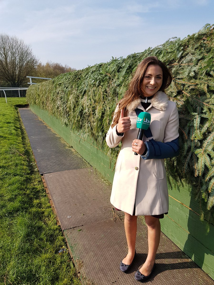 DanielW2177's tweet photo. Bryony Frost injured so #ITVRacing have her presenting today at Bechers Brook #grandnational https://t.co/sLdujcCHLY
