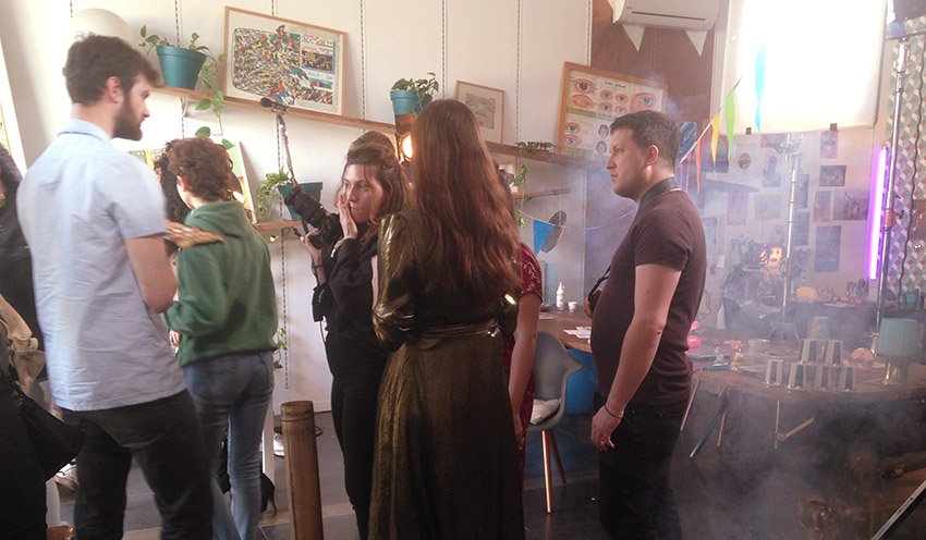 ElsaMigot's tweet image. 🎬 Présente au tournage du Web Documentaire &quot;2 GIRLS 1 DESK&quot; de CACTI Magazine pour un futur projet MOTION DESIGN...Stay tuned!
#webdocu #cactimagazine #tournage #2girls1desk