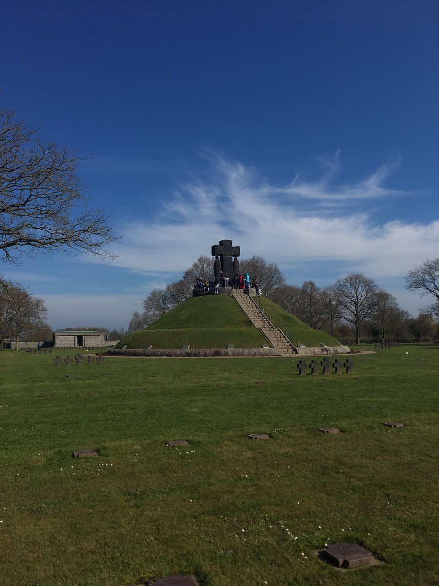 BoothamHistory's tweet photo. A reflective and sobering visit to La Cambe German cemetery, burial site of some 22,000 German soldiers #DDay75 #Normandy44 @boothamemc @BoothamSchool https://t.co/Y1CayD4xFu