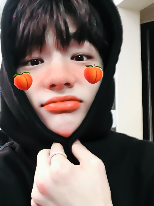 softforskz_'s tweet photo. Prince hyunjin~

#StrayKids #Hyunjin https://t.co/Q98C6eo0fU