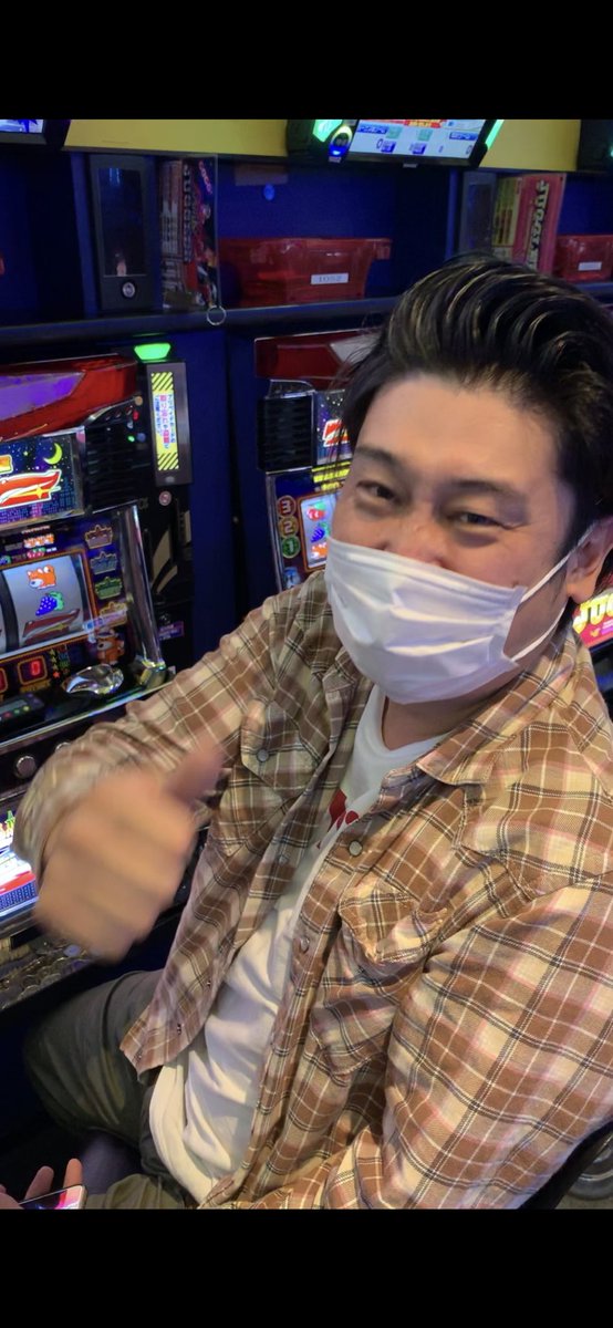 urikennagoya's tweet photo. オスイチビックに始まりファンキー見切って移動したマイジャグも結局同じようなグラフ🥺
久々に打ちきて勝てたので満足じゃ‼️

#世界のモリショウ
#ジャグラー https://t.co/eJapkzUJvF